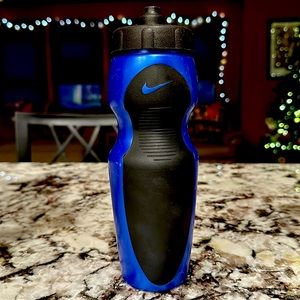 NIKE WATER BOTTLE